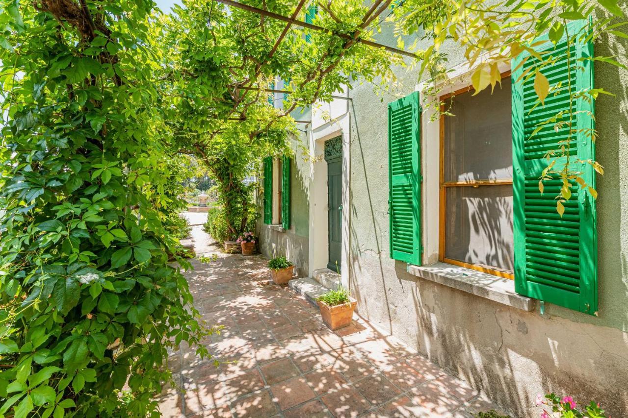 La Bastide Des Saveurs Bed & Breakfast
